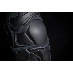 Armure de terrain 3™ Genoux - Noir - Adulte - L/XL - 27040495
