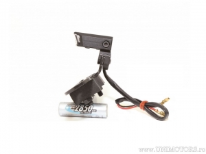 Arrêt complet LED universel MOVE avec éclairage et support de plaque d'immatriculation 47x15x43mm - Shin Yo