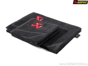 Conjunto de toalhas com bolsa de transporte - dimensões das toalhas: 70 x 140 cm e 50 x 100 cm - material: 100% algodão - Akra