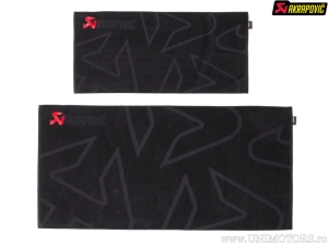 Conjunto de toalhas com bolsa de transporte - dimensões das toalhas: 70 x 140 cm e 50 x 100 cm - material: 100% algodão - Akra