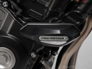 Engine and fairing crash pad set - material: polyamide/aluminum - color: black/silver - Honda CB1000R ('18-) - SW-Motech