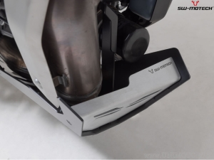 Engine guard - material: aluminum - color: black/silver - Yamaha MT-07 (20-) / Tracer 7 / XSR700 / XT ('21-) - SW-Motech