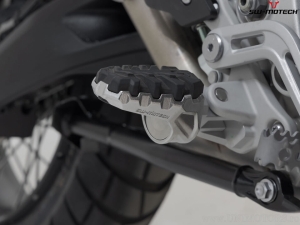 EVO Footpeg Set - stainless steel - rubber / silver-black - Triumph Tiger 1200 models ('22-) - SW-Motech