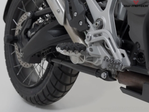EVO Footpeg Set - stainless steel - rubber / silver-black - Triumph Tiger 1200 models ('22-) - SW-Motech