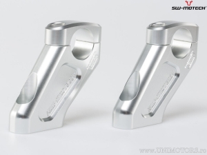 Kit rialzo manubrio 20 mm e arretramento 30 mm - materiale: alluminio - argento - BMW R1200GS - SW-Motech