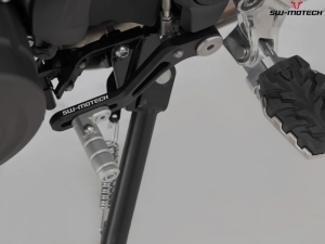 Pedale cambio in alluminio colore nero-argento - Triumph Tiger 660 ('21-) - SW-Motech
