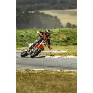 Pneu (caoutchouc) Michelin Power Supermoto Medium 120/75 R16.5 (M/C) NHS TL - Michelin