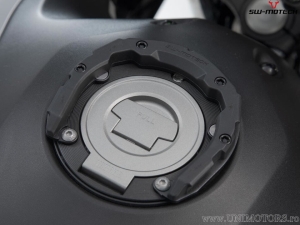 Quick-Lock PRO Tank Bag Mounting System - for 5-bolt cap - Ducati / Triumph / Yamaha models - SW-Motech