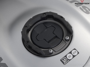Quick-Lock PRO Tank Bag Mounting System - Suzuki GSX 1300 R Hayabusa ('20-) - SW-Motech