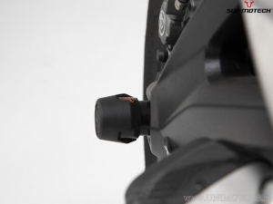 Rear Wheel Axle Crashpad Set - material: polyamide - color: black - Suzuki / Honda / Triumph models - SW-Motech