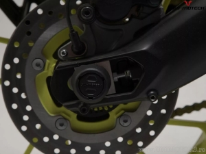Rear Wheel Axle Crashpad Set - material: polyamide - color: black - Yamaha MT-09 ('17-) - SW-Motech