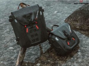 Set borsa laterale SysBag WP M con supporto SLC sinistro e adattatore - Triumph Scrambler 1200 XC / XE ('18-) - SW-Motech