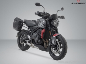 Set borse laterali Legend Gear LC1 (2x9,8L) e supporti SLC - nero-marrone - Triumph Trident 660 ('21-) - SW-Motech