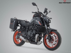 Set borse laterali SysBag WP (impermeabile) M con supporti SLC e adattatori - Yamaha MT-07 ('18-) - SW-Motech