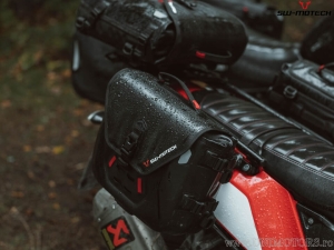 Set borse laterali SysBag WP (impermeabile) S / M con supporti SLC e adattatori - BMW R nineT Racer ('16-'20) - SW-Motech
