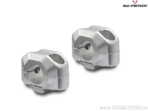 Set rialzo manubrio 15 mm - materiale: alluminio - colore: argento - per manubrio con diametro 22 mm - SW-Motech