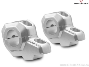 Set rialzo manubrio 30 mm e arretramento 22 mm - materiale: alluminio - argento - per manubrio diametro 28 mm - SW-Motech