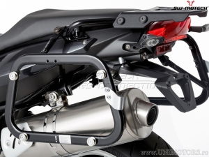 Set supporti EVO per valigie laterali (sidecase) colore nero - BMW F 800 GT ('12-) - SW-Motech