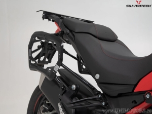 Set supporti PRO per valigie laterali (sidecase) colore nero - Ducati Multistrada 1200/1260/950/V2 - SW-Motech