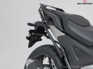 Set supporti PRO per valigie laterali (sidecase) colore nero - Honda NC750X/XD ('20-) - SW-Motech