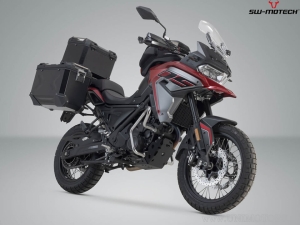 Set TRAX ADV nero (topcase + 2x sidecase + supporti PRO + ADVENTURE-RACK) - 150.0L - Voge 650 DS/X ('22-) - SW-Motech