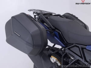 Set valigie laterali (sidecase) AERO ABS (2x25L) e supporti PRO - 50.0L - Suzuki V-Strom 800 / 800DE ('22-) - SW-Motech
