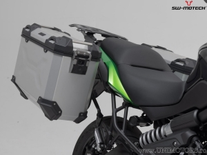 Set valigie laterali (sidecase) TRAX ADV M alluminio argento e supporti EVO - 74,0L - Kawasaki Versys 650 ('14-) - SW-Motech
