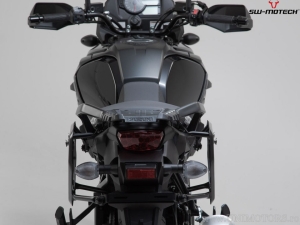Set valigie laterali (sidecase) TRAX ADV M alluminio argento e supporti PRO - 74,0L - Suzuki V-Strom 1000 ('14-'19) - SW-Motech