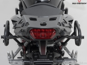Supporto destro per bauletto laterale (sidecase) SLC - Honda CB750 Hornet ('22-) - SW-Motech