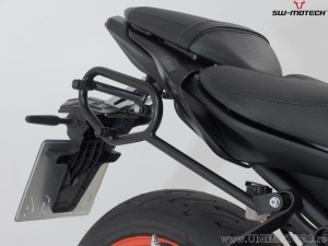 Supporto destro per valigia laterale (sidecase) SLC - Yamaha MT-07 ('18-) - SW-Motech
