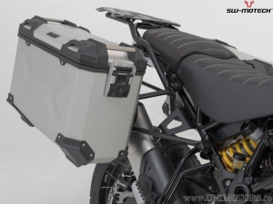 TRAX ADV Silver Set (topcase + 2x sidecase + PRO mounts + ADV-RACK) - 150.0L - Ducati DesertX ('22-) / Rally ('23-) - SW-Motech