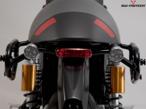 URBAN Side Case Set (2x16.5L) and SLC Mounts - 33.0L - Triumph Thruxton RS ('19-) - SW-Motech