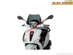 Предна стъклена спортна шина в тъмно сив цвят (375x270x3мм) - Piaggio Medley 125 ie 4T L