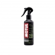 MOTUL - M1 HELM & VISIER REINIGER - 25ml