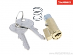 Moyeu de verrouillage avec clé - Piaggio Ape 50 TM / Suzuki DR-Z 400 / Vespa Super 125 / Yamaha XV 535 H / XV 535 SH Virago - J